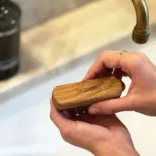 Neglebørste, Re-Essence - 