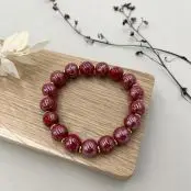 Perlearmbånd  elastik - Bright red, KAZURi - 