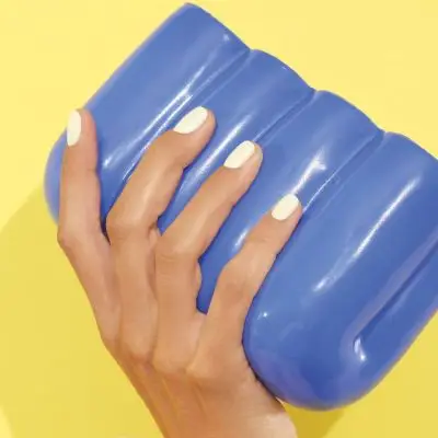 Neglelak green - Porcelaine, Manucurist Paris - Negle